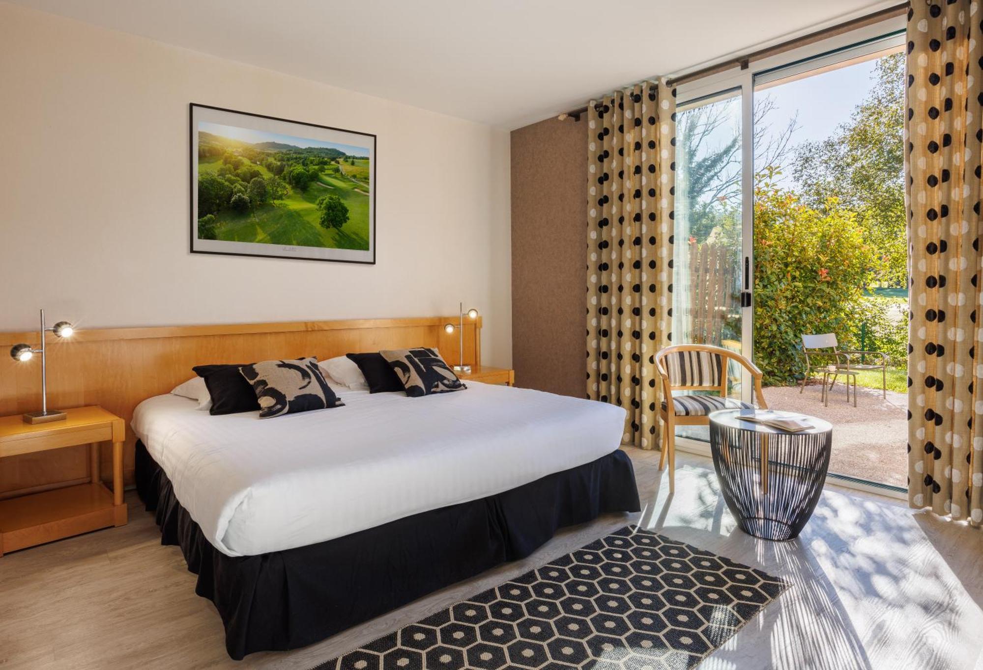Logis Hotel Golf Le Domaine Du Val De Sorne Vernantois Eksteriør billede
