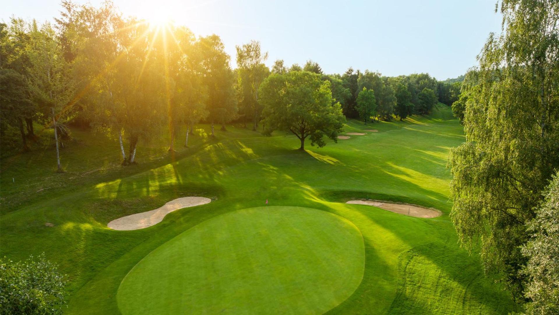 Logis Hotel Golf Le Domaine Du Val De Sorne Vernantois Eksteriør billede